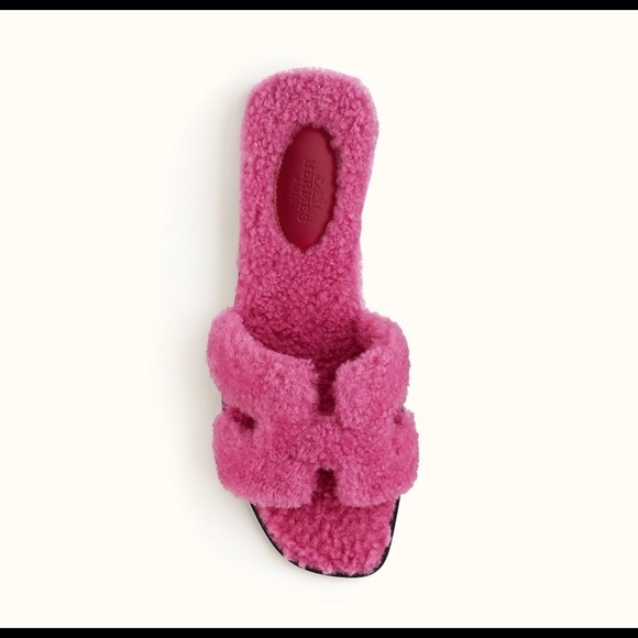 Hermes Oran Teddy Bear Wool Sandals Fall 2021 - Picture 5 of 7